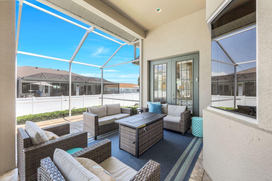 910 Montego Ct, Marco Island, FL 34145