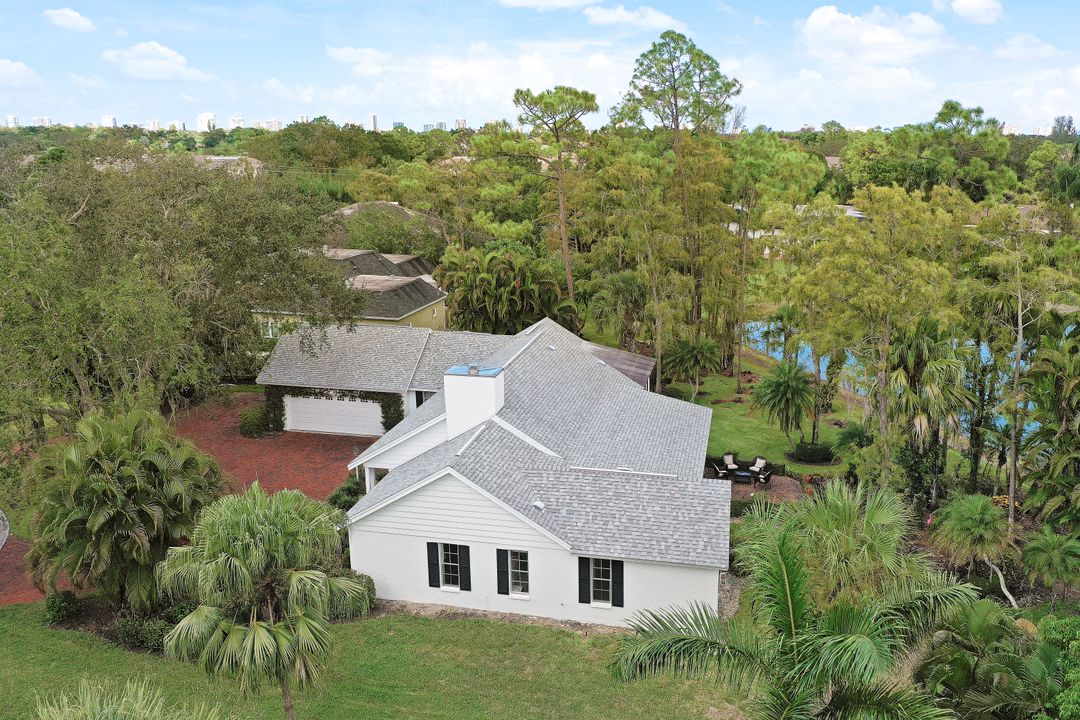 861 Swallow Point, Naples, FL 34105