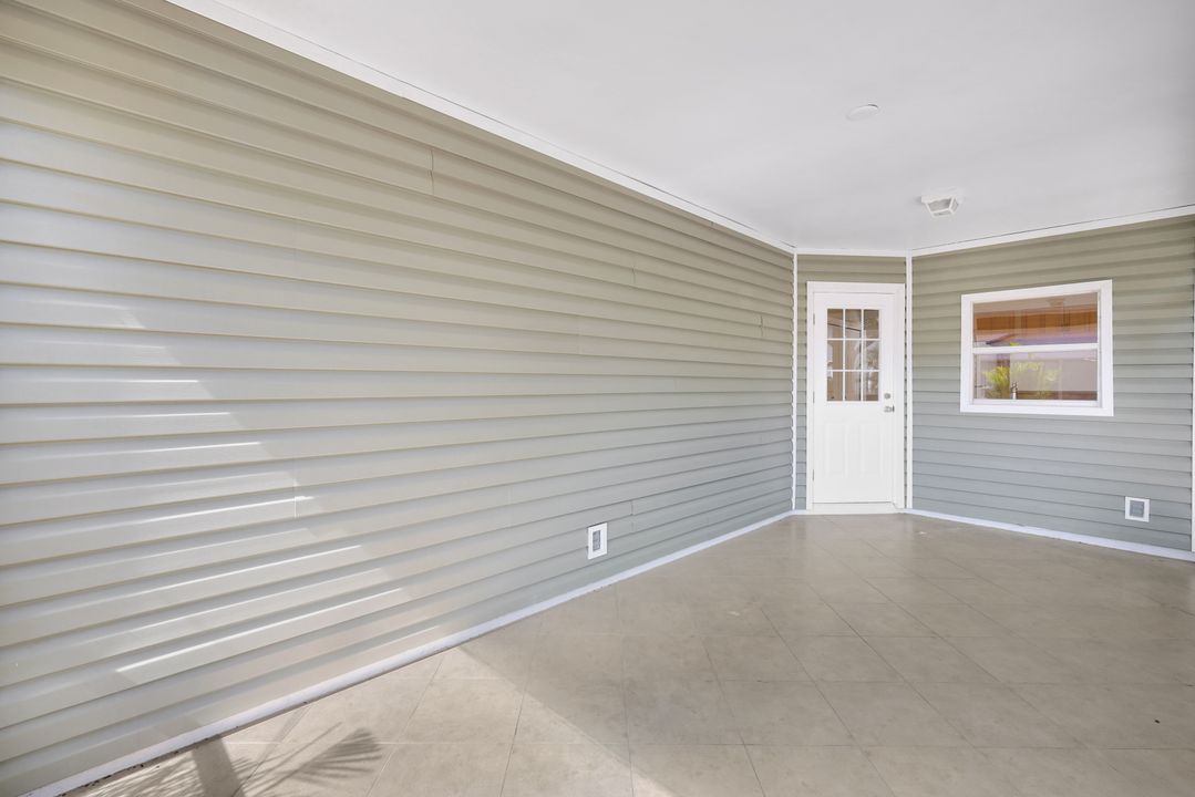 8440 Pennsylvania Blvd, Fort Myers, FL 33967