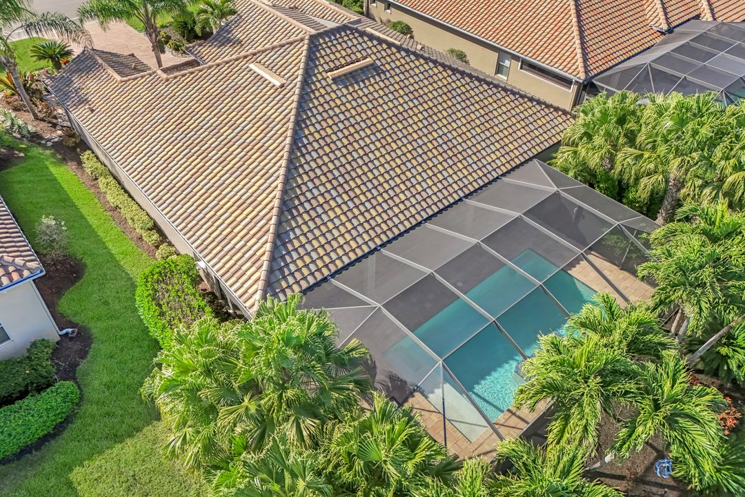 9314 Quarry Dr, Naples, FL 34120