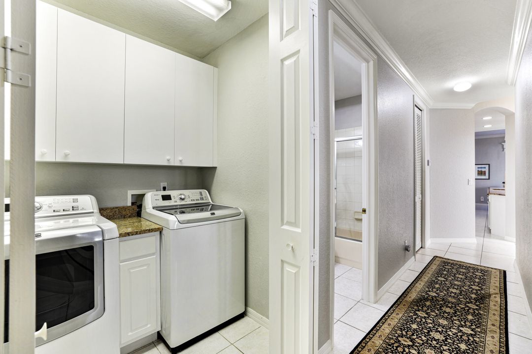 895 Eastham Way, Naples, FL 34104