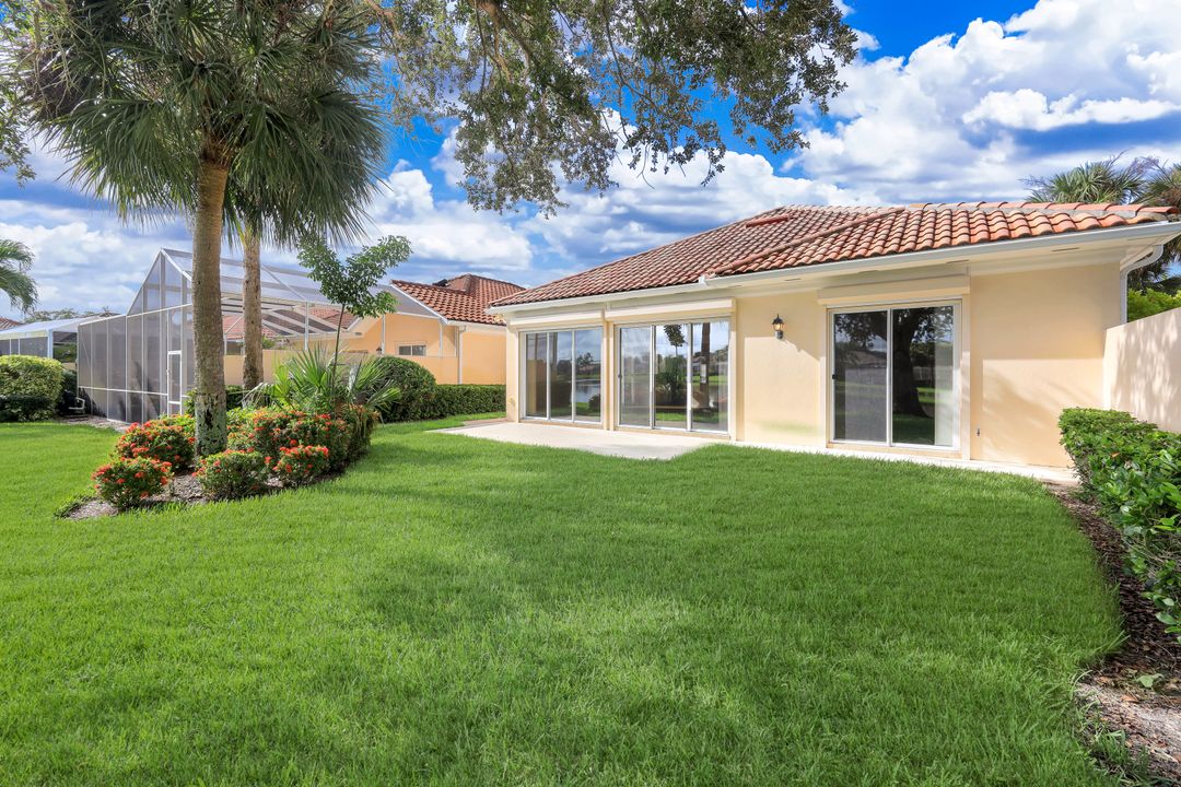 3821 Whidbey Way, Naples, FL 34119