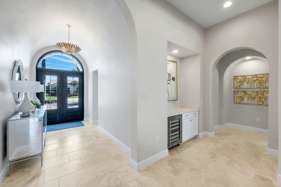 3233 Tavolara Ln, Naples, FL 34114