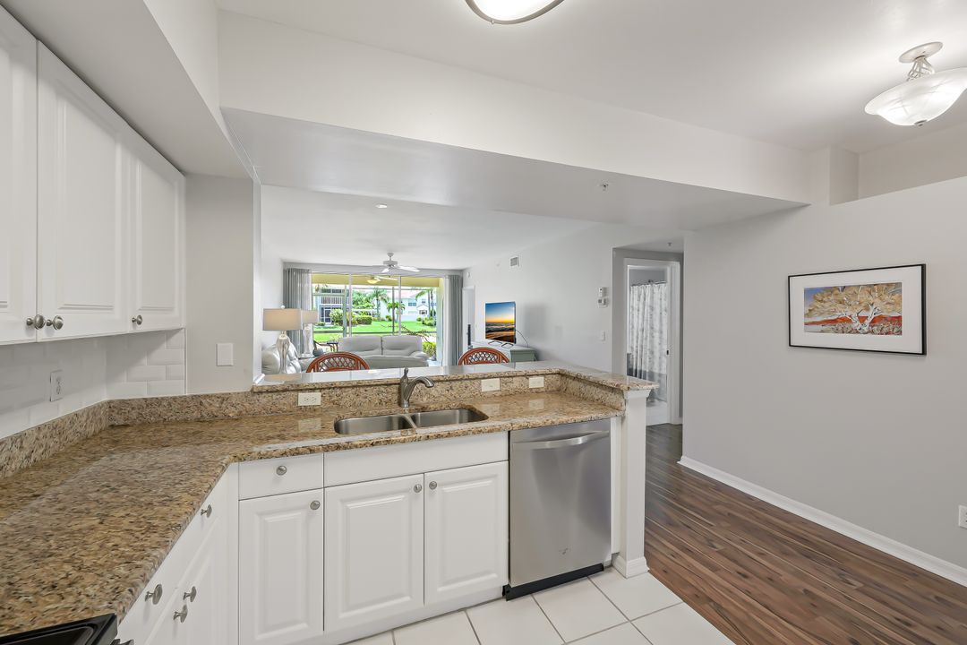 5035 Cedar Springs Dr #103, Naples, FL 34110