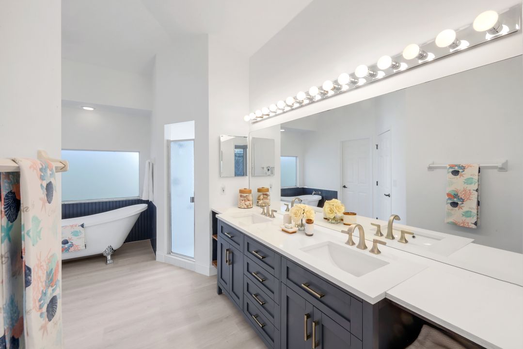 28501 Sombrero Dr, Bonita Springs, FL 34135