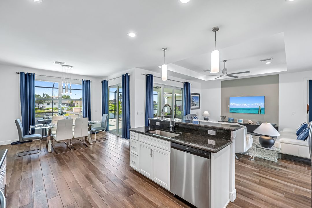 406 SW 28th St, Cape Coral, FL 33914