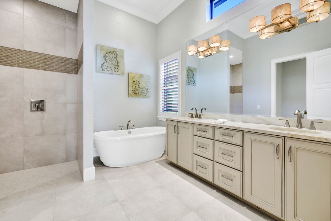 17429 Via Lugano Ct, Miromar Lakes, FL 33913