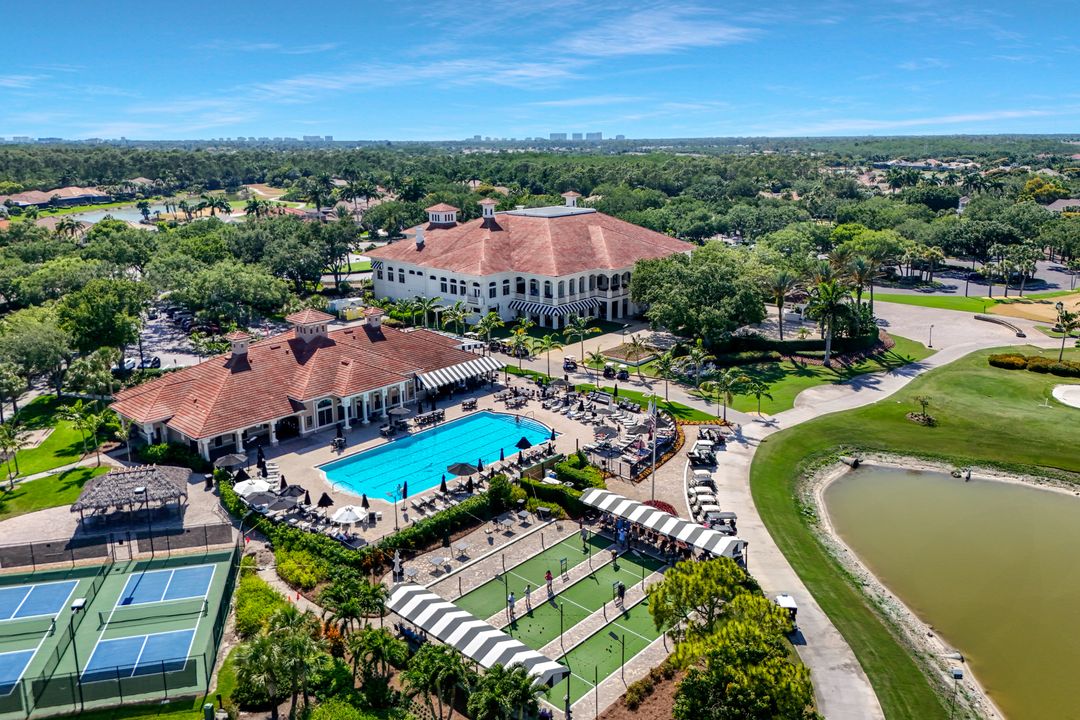 5877 3 Iron Dr #702, Naples, FL 34110