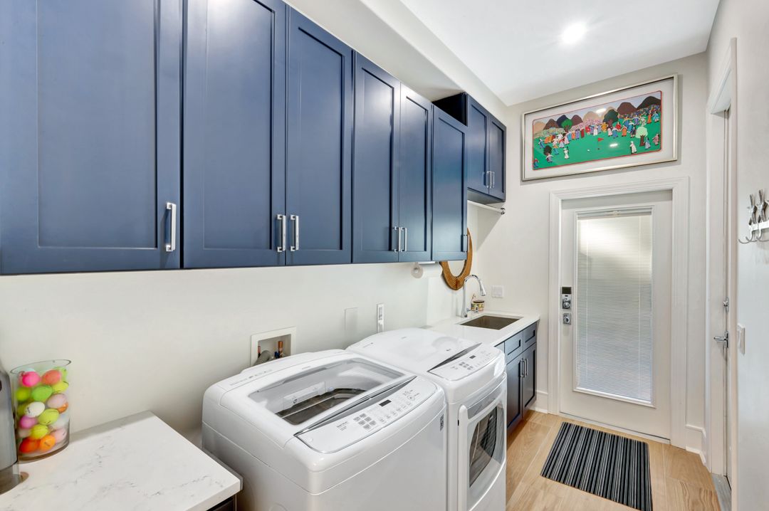 3601 Glenwater Ln, Bonita Springs, FL 34134