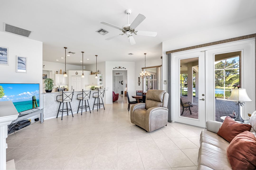 598 Grand Rapids Blvd, Naples, FL 34120