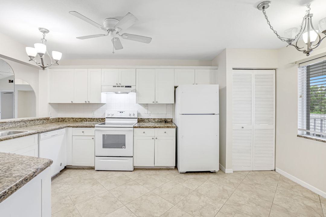 260 Belina Dr #12, Naples, FL 34104