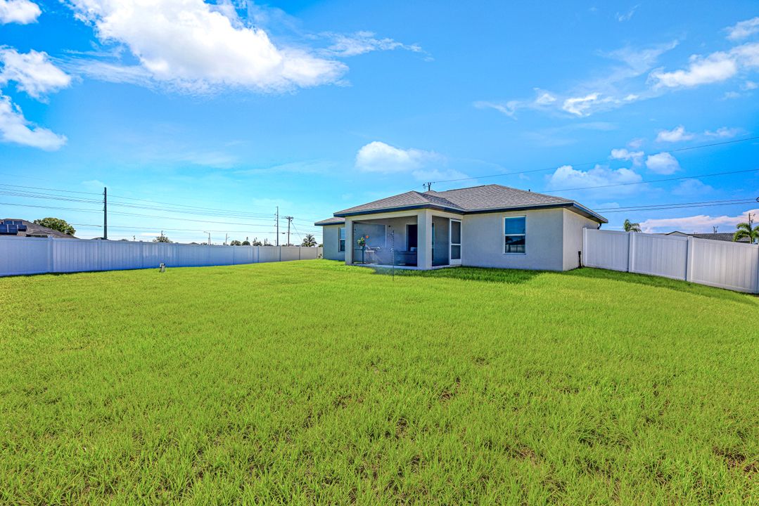 21 NW 23rd Terrace, Cape Coral, FL 33993