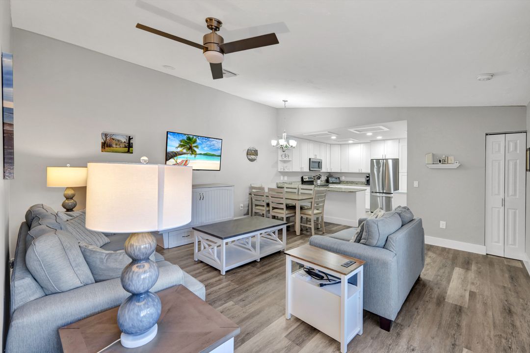 6416 Royal Woods Dr, Fort Myers, FL 33908