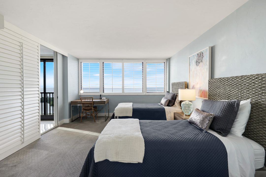 5601 Turtle Bay Dr #1802, Naples, FL 34108