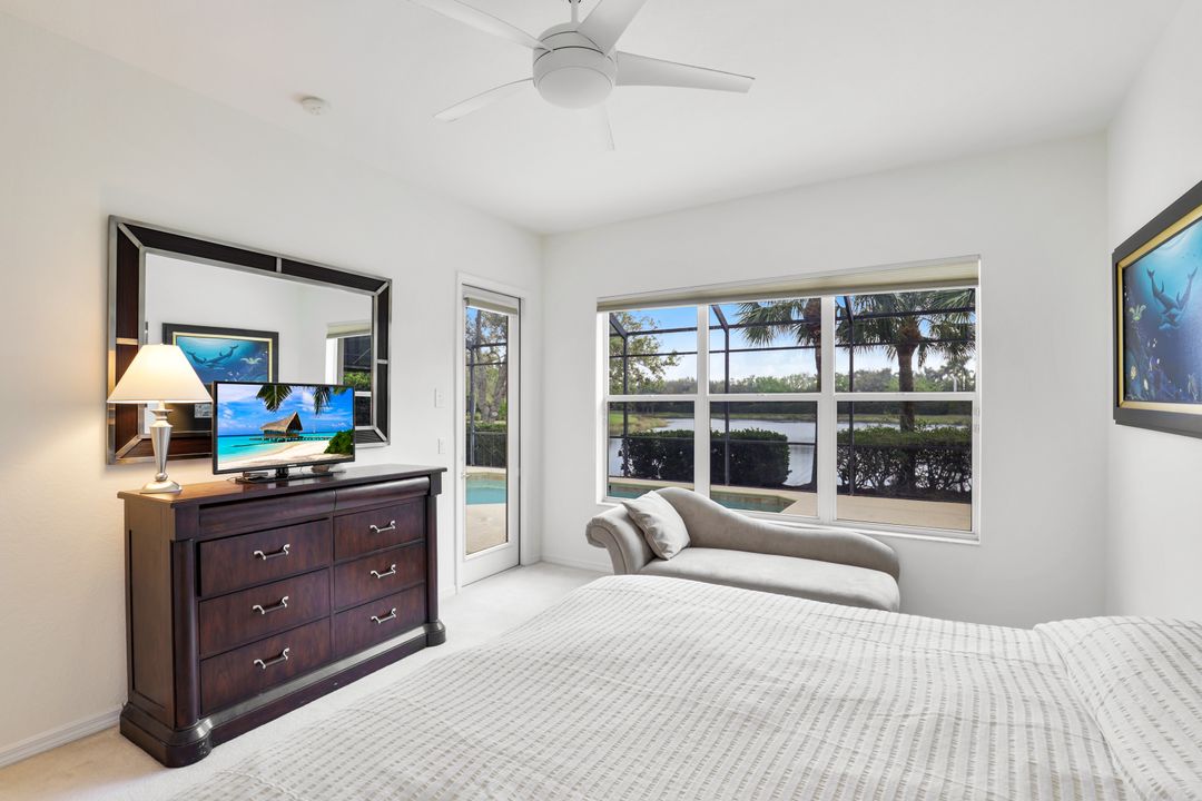 9956 St Moritz Dr, Miromar Lakes, FL 33913