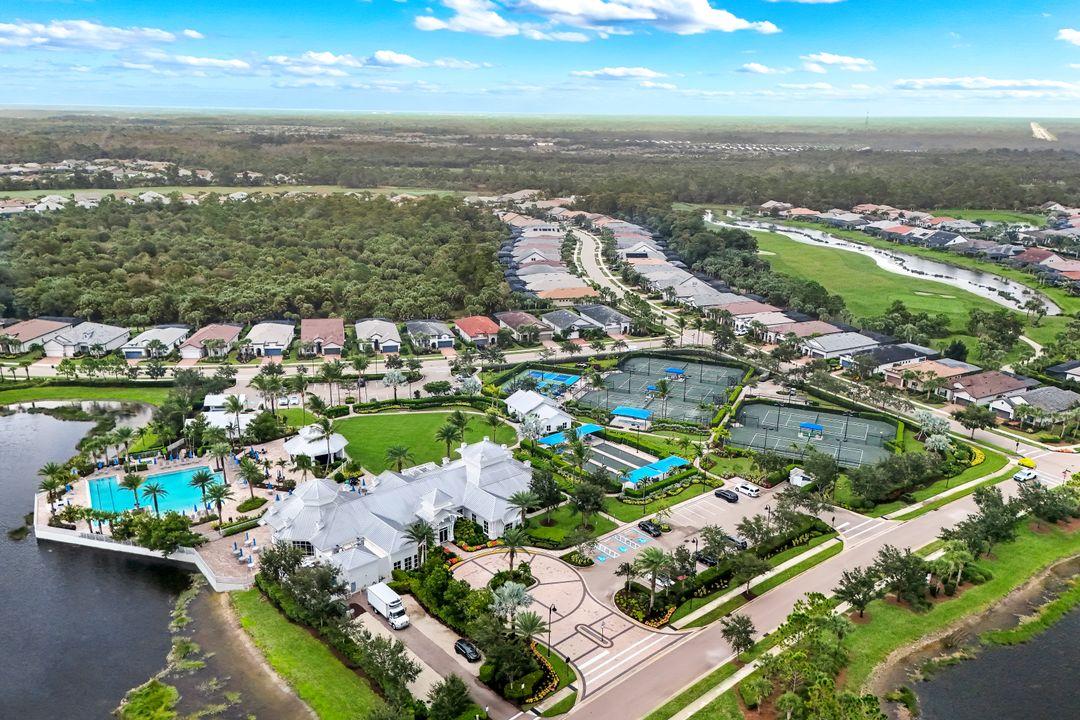 9405 Whooping Crane Wy, Naples, FL 34120