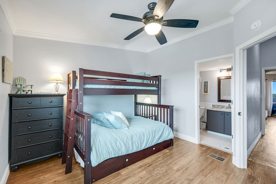 894 Buttonwood Dr #221, Fort Myers Beach, FL 33931