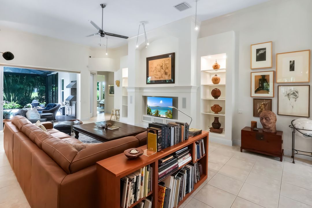 23151 Foxberry Ln, Bonita Springs, FL 34135