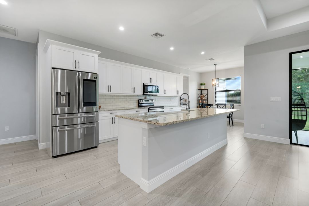 763 35th Ave NW, Naples, FL 34120