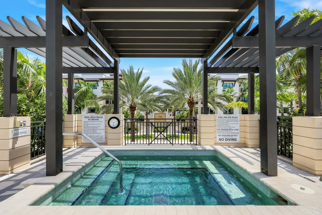 1135 3rd Ave S #303, Naples, FL 34102