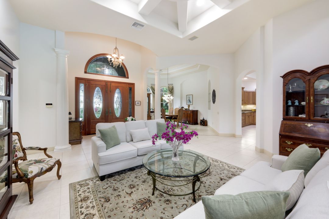 12099 Collier's Reserve Dr, Naples, FL 34110