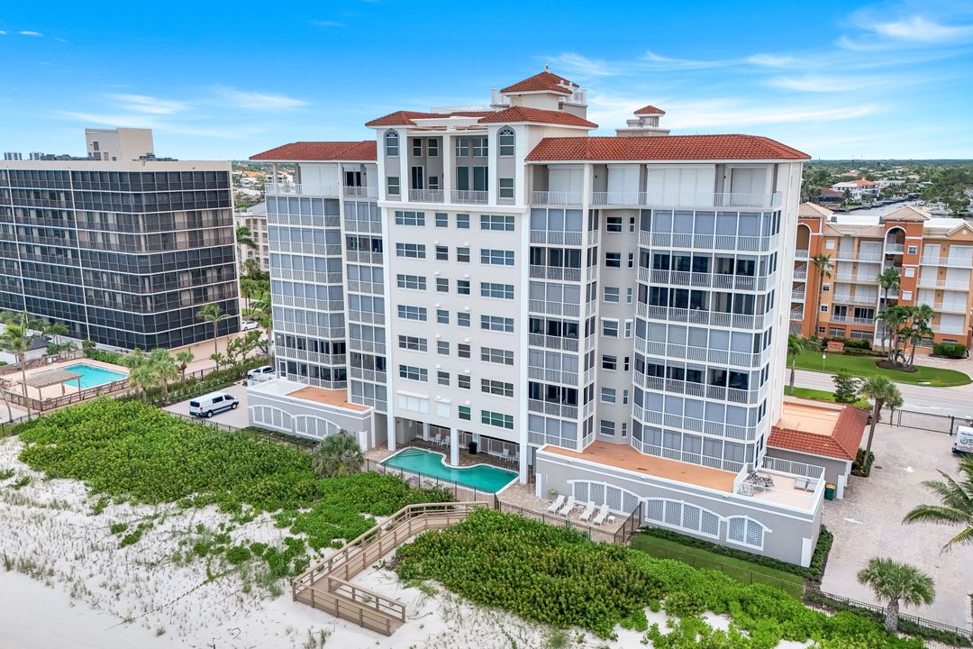 9577 Gulf Shore Dr #801, Naples, FL 34108