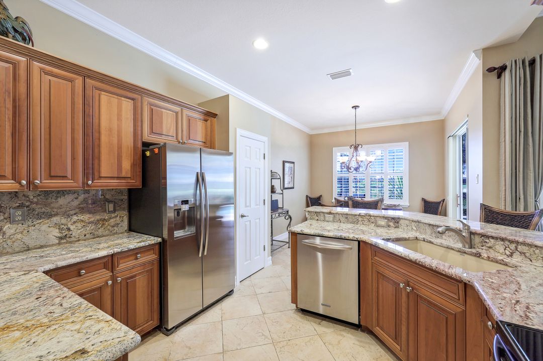 23628 Via Carino Ln, Bonita Springs, FL 34135