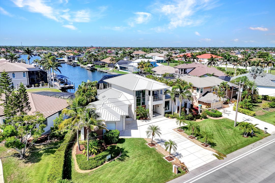 1625 El Dorado Pkwy W, Cape Coral, FL 33914