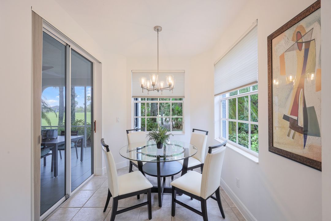 515 Laguna Royale Blvd  #102, Naples, FL 34119