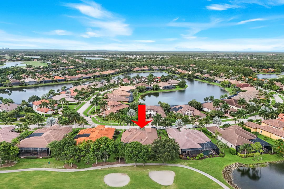 9002 Shenendoah Cir, Naples, FL 34113