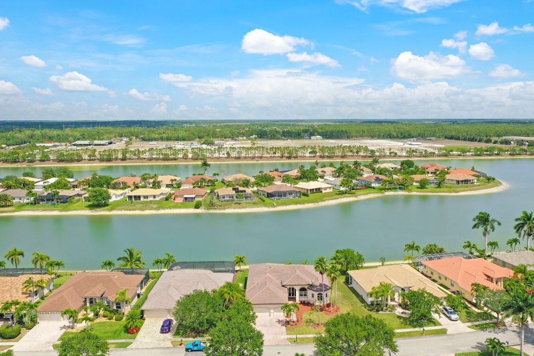 985 Chesapeake Bay Ct, Naples, FL 34120