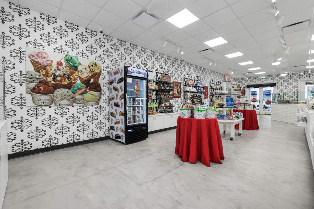 743 5th Ave S, Naples, FL 34102