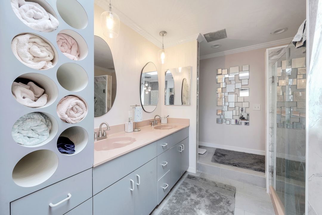 9 Front St #9 Bella Florals Commercial, Marco Island, FL 34145