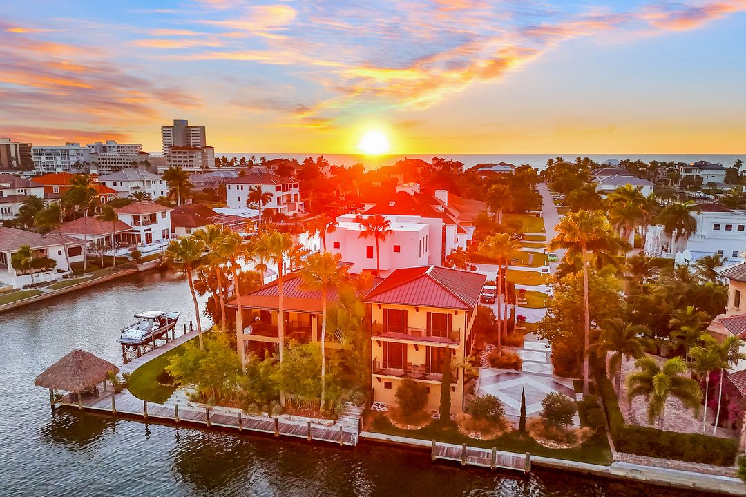 290 Channel Dr, Naples, FL 34108