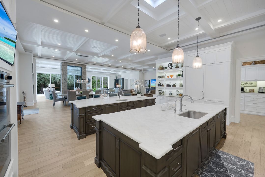 3150 Dahlia Way, Naples, FL 34105