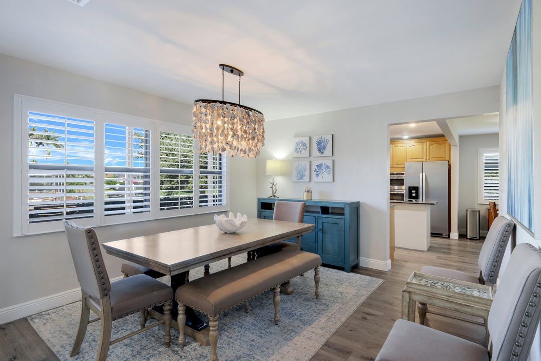 2215 SE 15th St, Cape Coral, FL 33990