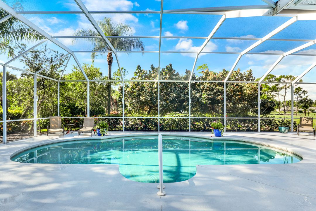 8392 Northhampton Ct, Naples, FL 34120