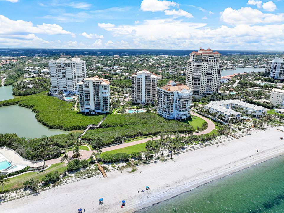 40 Seagate Dr #702, Naples, FL 34103