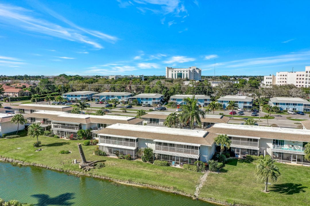 233 Palm Dr #2, Naples, FL 34112