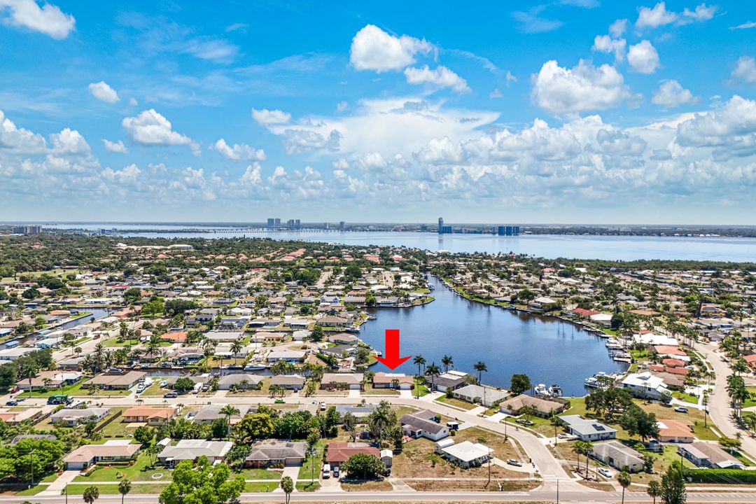 4530 Vinsetta Ave, North Fort Myers, FL 33903