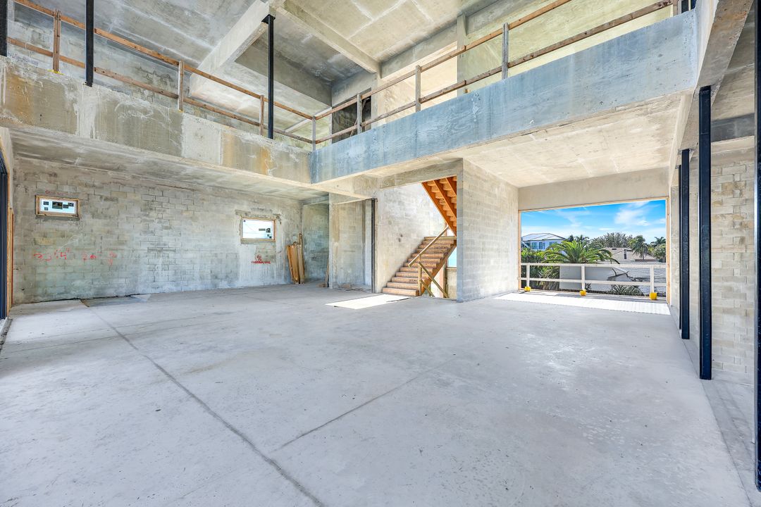 415 Seabee Ave, Naples, FL 34108