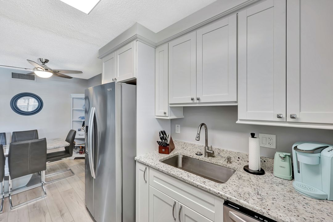 766 Central Ave #207, Naples, FL 34102