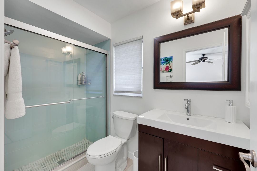 768 96th Ave N, Naples, FL 34108