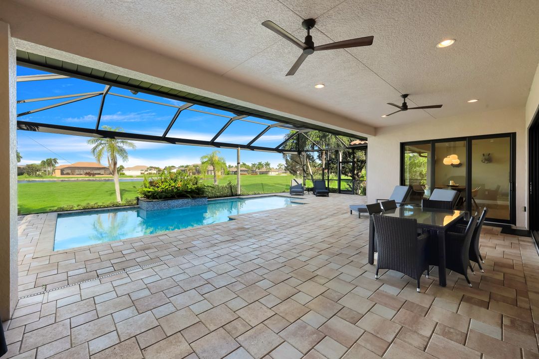 11899 King James Ct, Cape Coral, FL 33991
