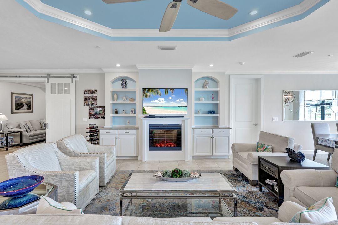 8772 Bellano Ct  #104, Naples, FL 34119