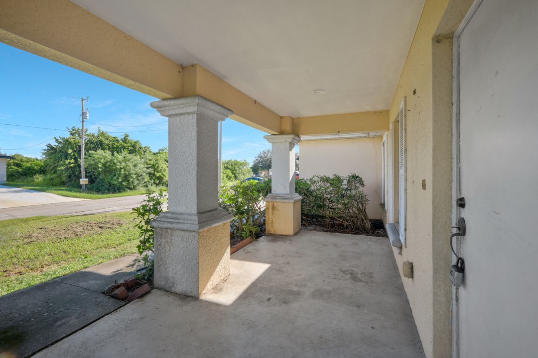 2503 5th St SW, Lehigh Acres, FL 33976