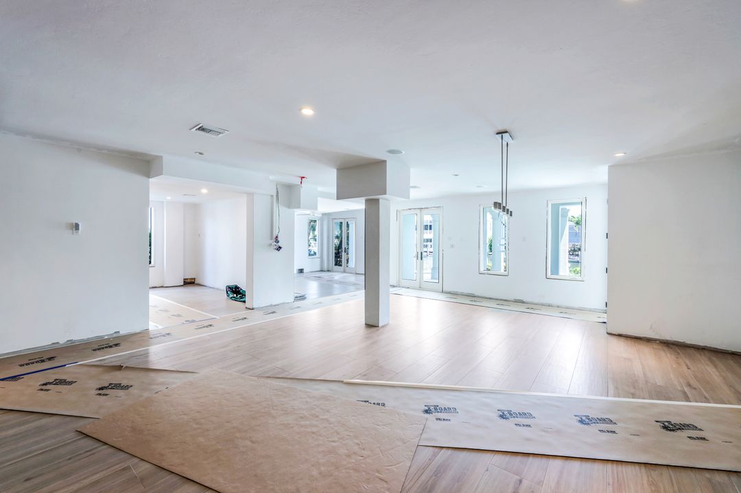 169 Conners Ave, Naples, FL 34108