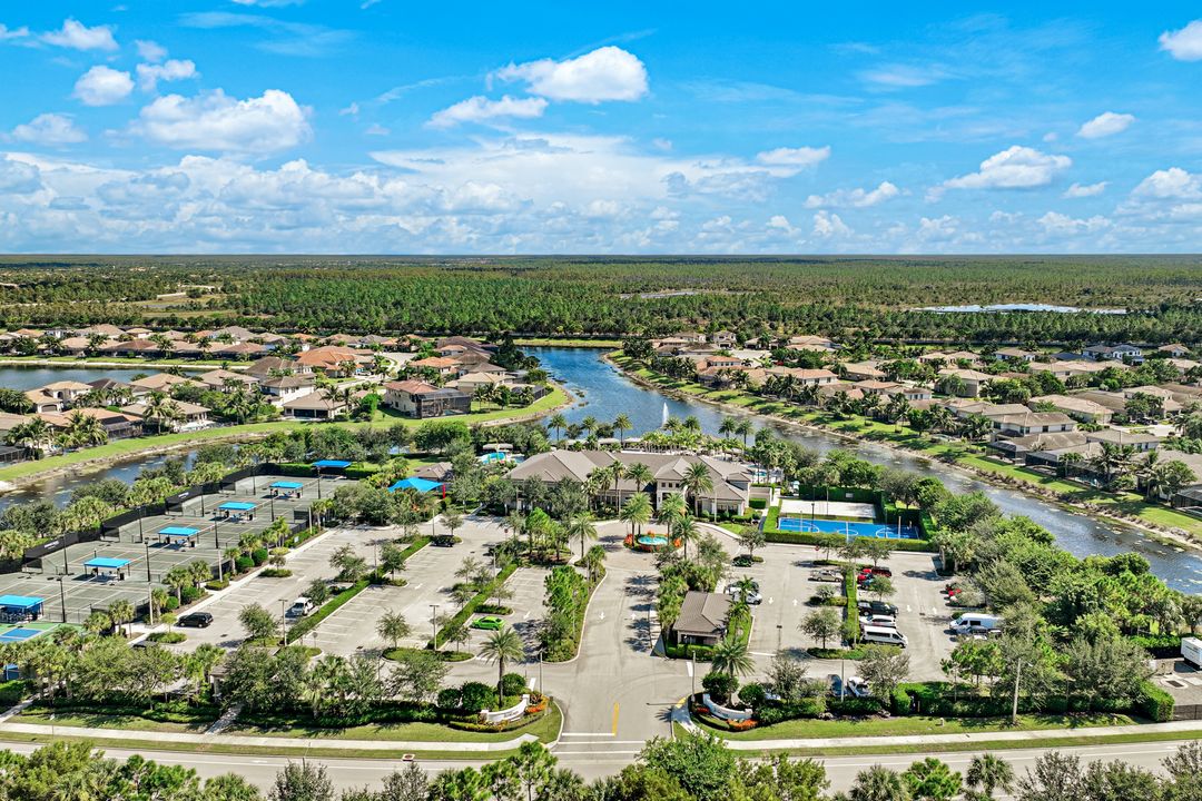 4394 Caldera Cir, Naples, FL 34119