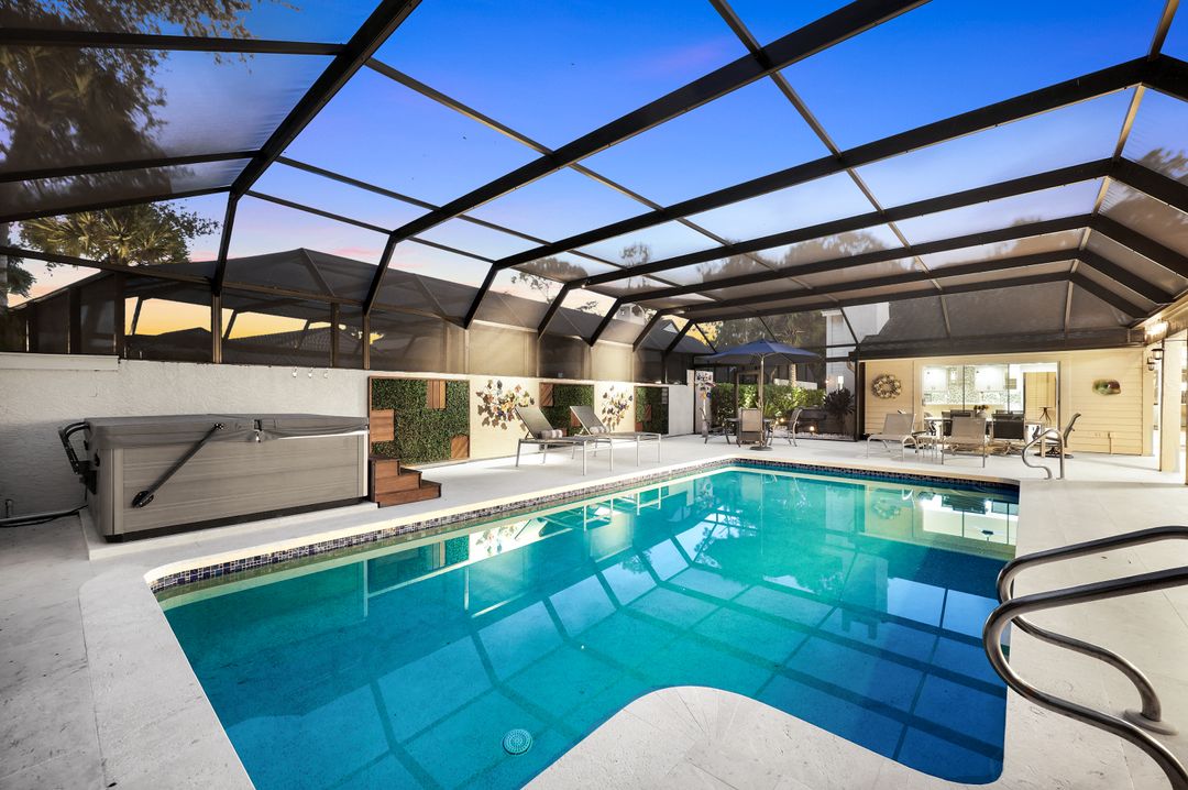 370 Edgemere Way N, Naples, FL 34105