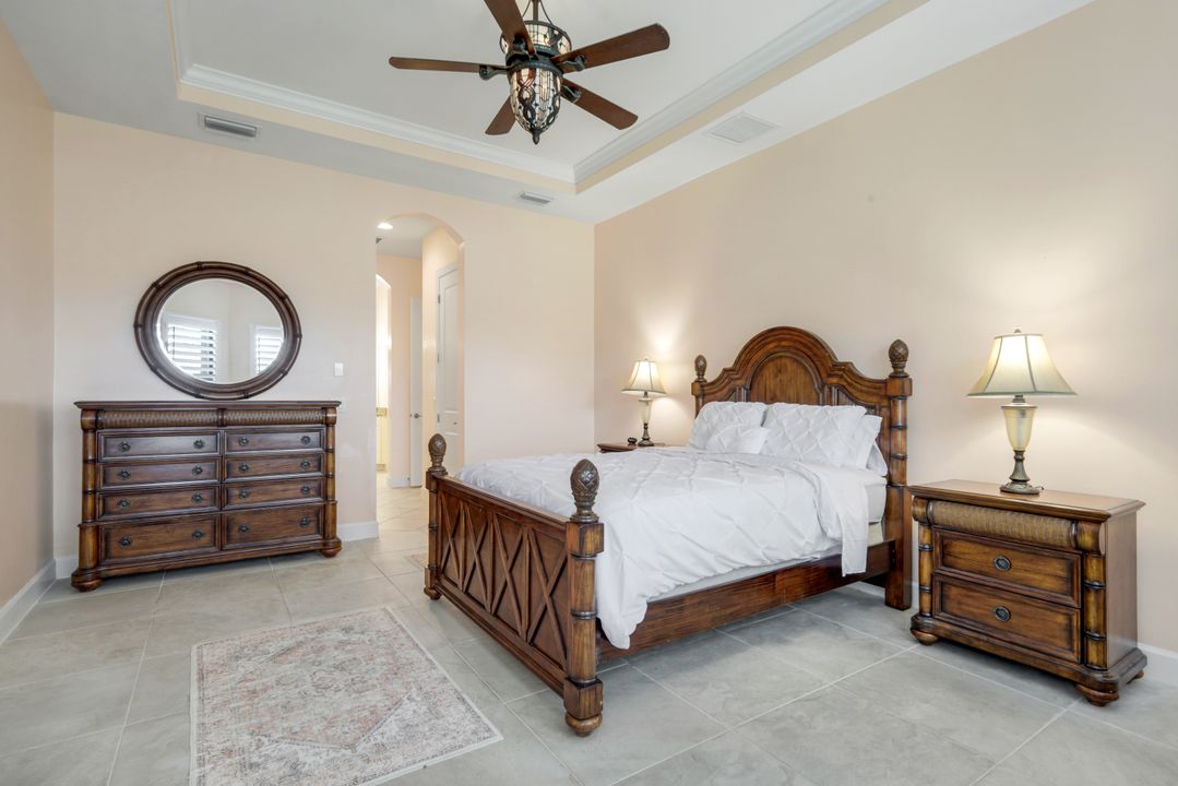 8527 Palacio Terrace N, Naples, FL 34114